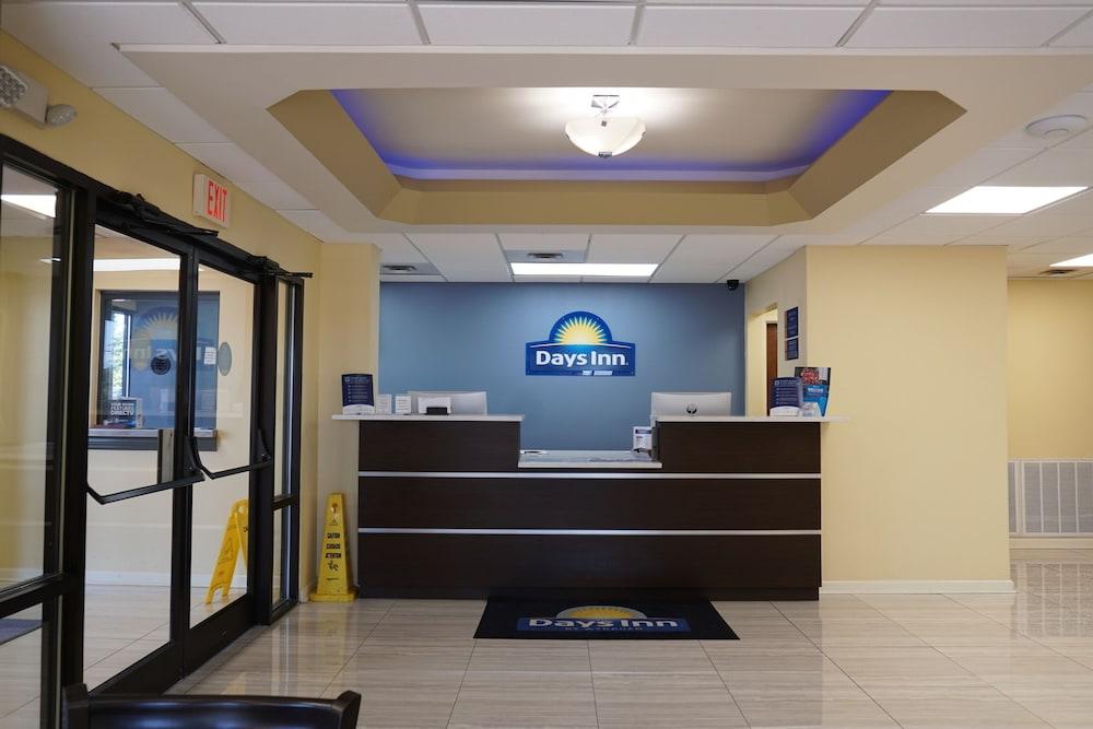 Days Inn By Wyndham Oak Grove/Ft. Campbell מראה חיצוני תמונה