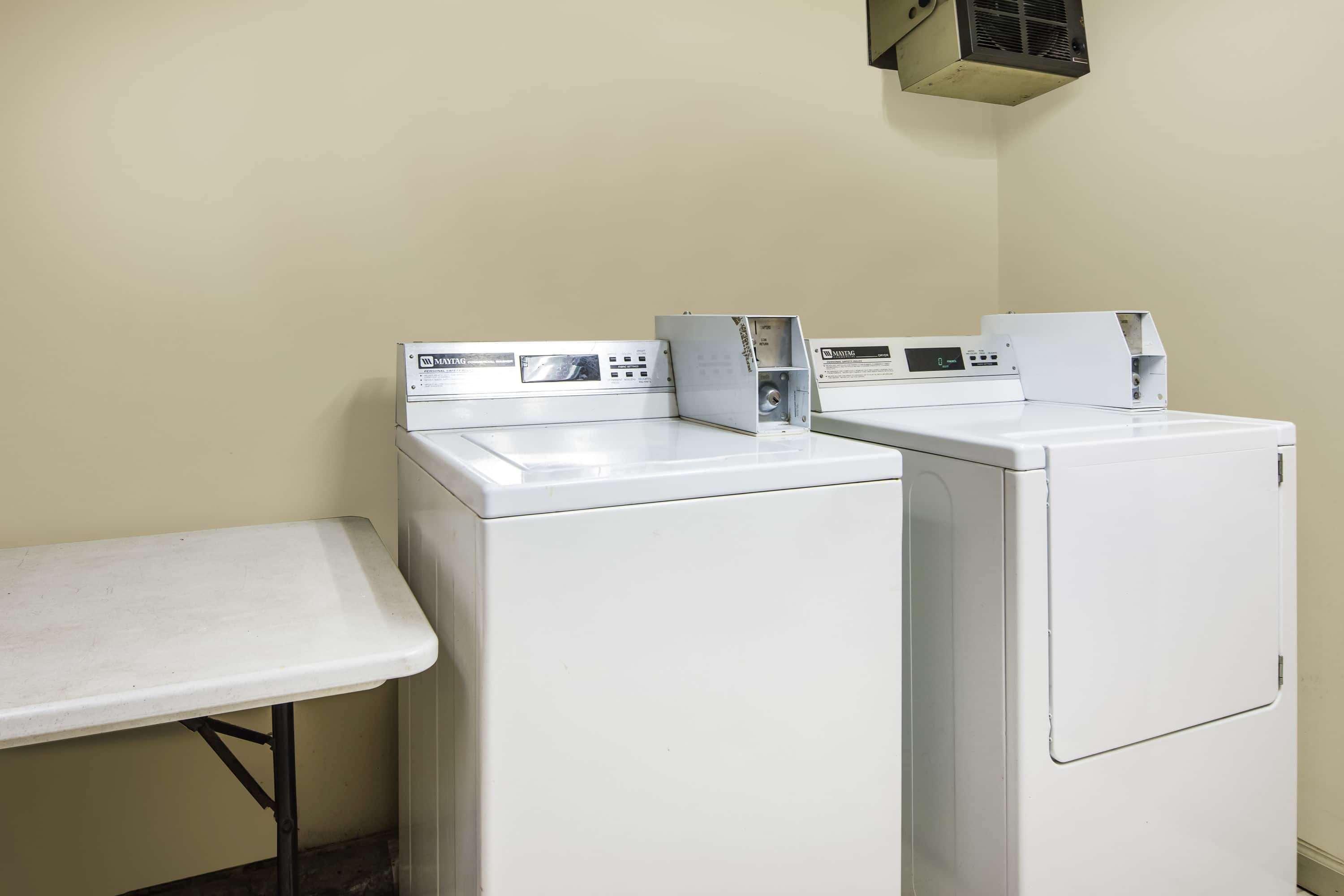 Days Inn By Wyndham Oak Grove/Ft. Campbell מראה חיצוני תמונה