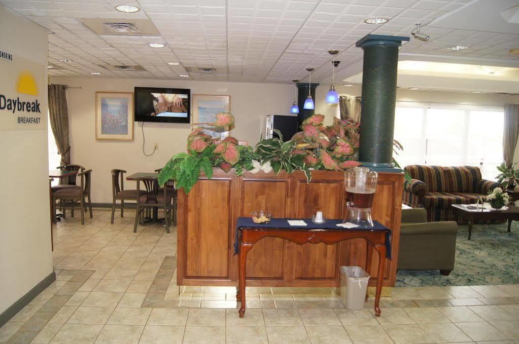 Days Inn By Wyndham Oak Grove/Ft. Campbell מראה חיצוני תמונה