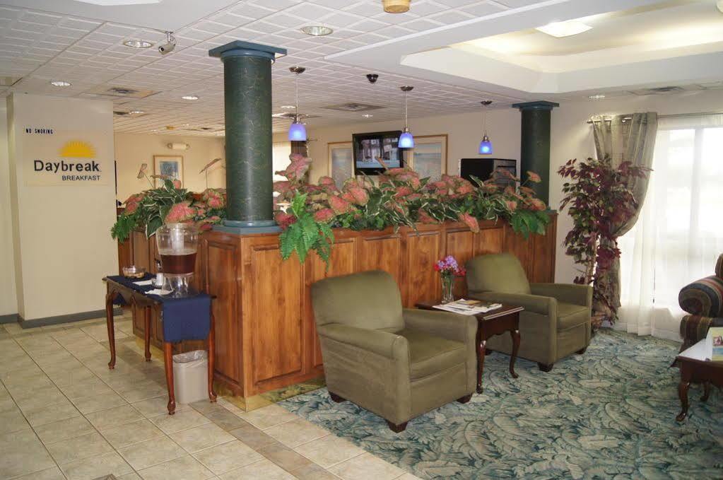 Days Inn By Wyndham Oak Grove/Ft. Campbell מראה חיצוני תמונה